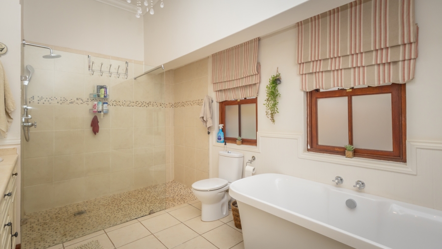 3 Bedroom Property for Sale in The Coves North West